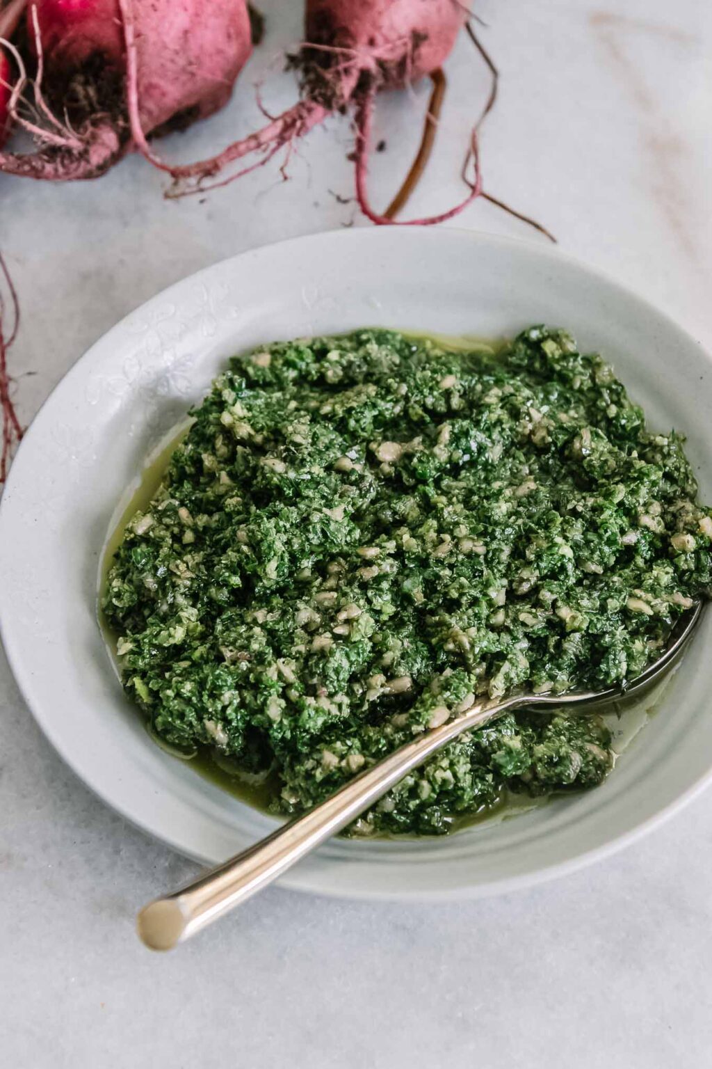 Beet Greens Pesto ⋆ NoWaste Pesto with Beet Leaves! (+ Vegan Option)