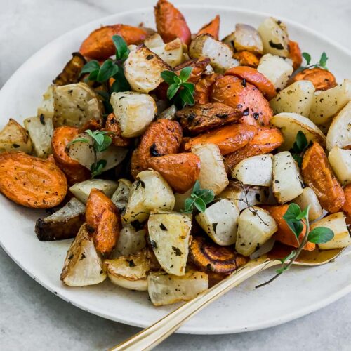 Herb Roasted Turnips and Carrots ⋆ Super Easy! (5 Ingredients + 30 Mins)