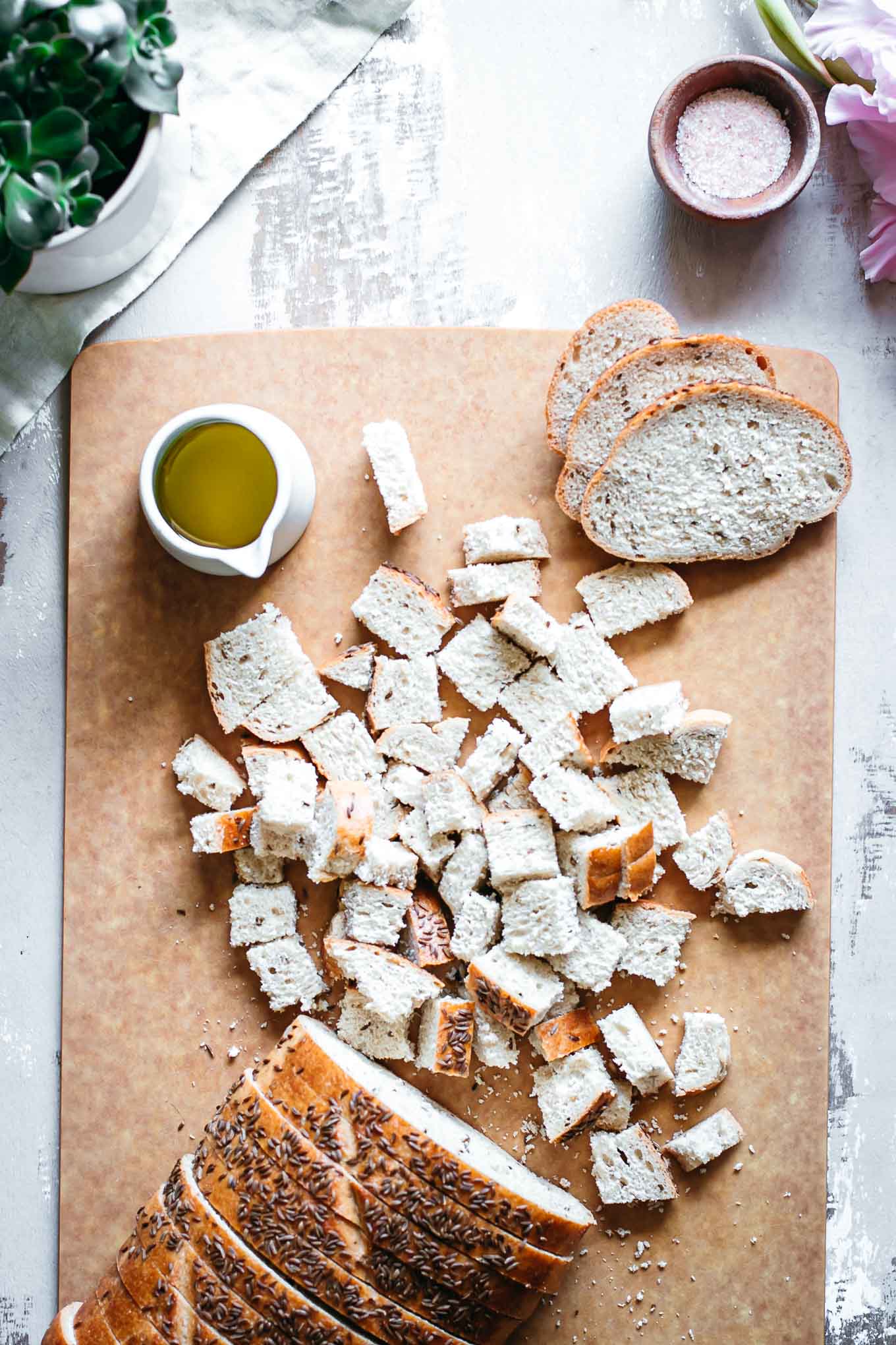 Homemade Rye Bread Croutons ⋆ 4 Ingredients, 10 Minutes, Super Tasty!