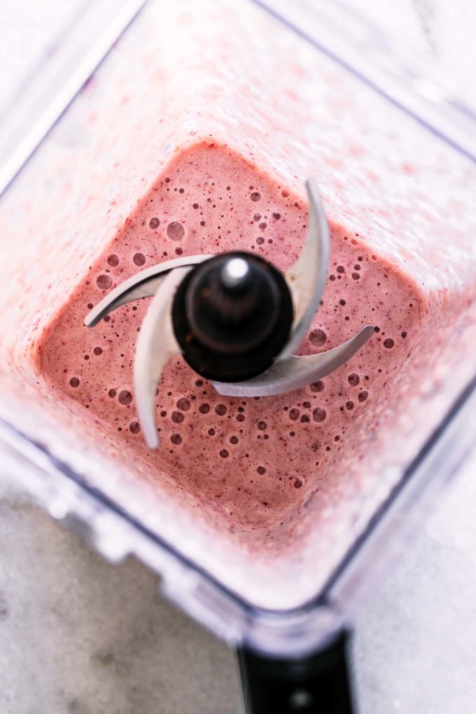 radish smoothie in a blender