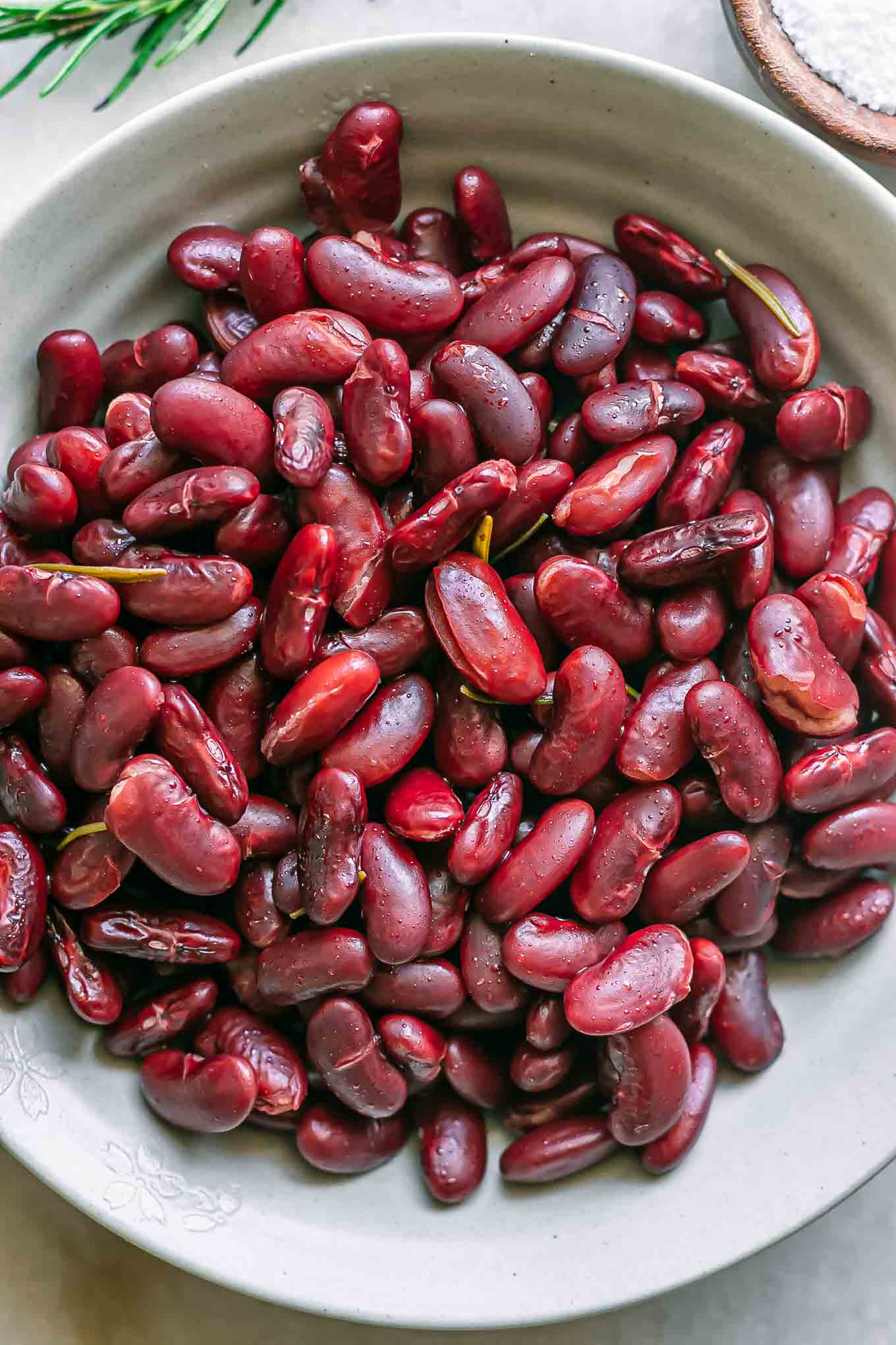 a close up photo of a bowl of kidney beans